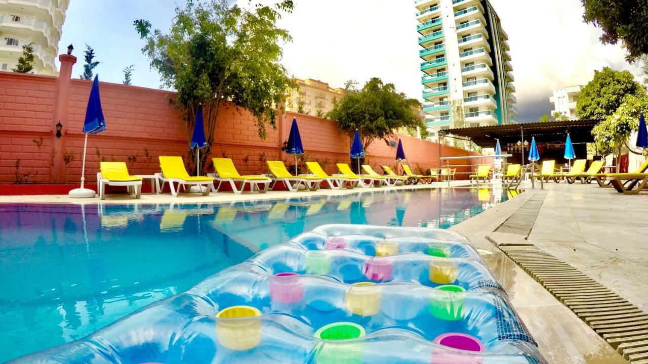 Flamingo Beach & Suite Mahmutlar Exterior photo